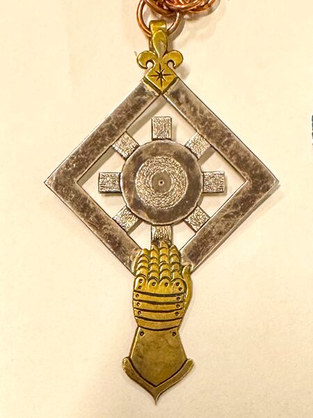 File:MarkMedalPent.jpeg