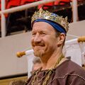 King Ragnvaldr III wearing the Field Crown