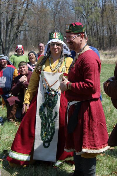File:Ragnvaldr III and Arabella III.jpg